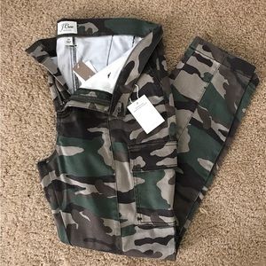 J.Crew Camo Cargo Pants (Size 29)